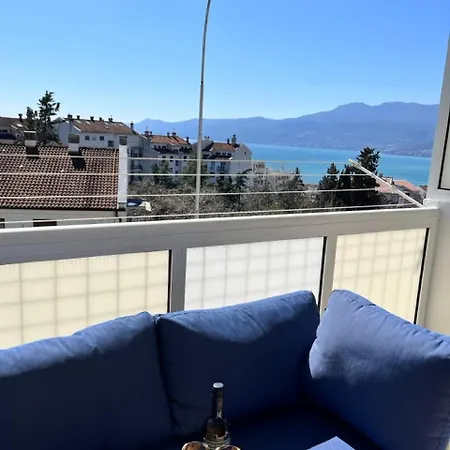 Freya Apartment *