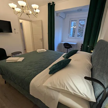 Freya Apartment *